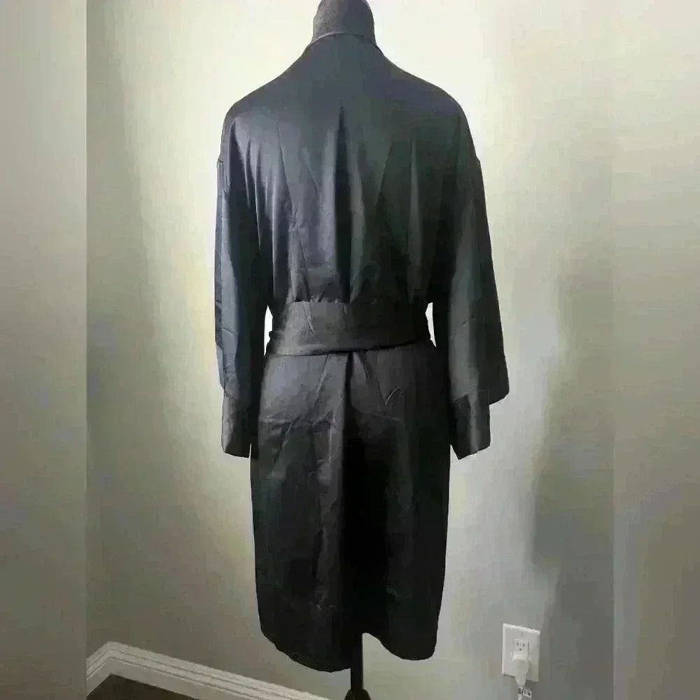 ThirdLove Black Robe - Picture 5 of 10